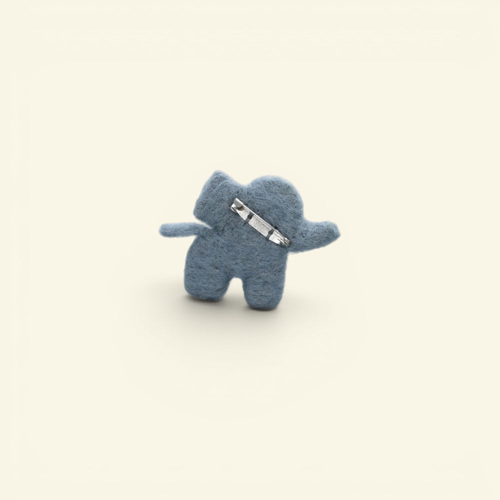 the felt elephant – wool felt elephant brooch, detail 1, uggaz