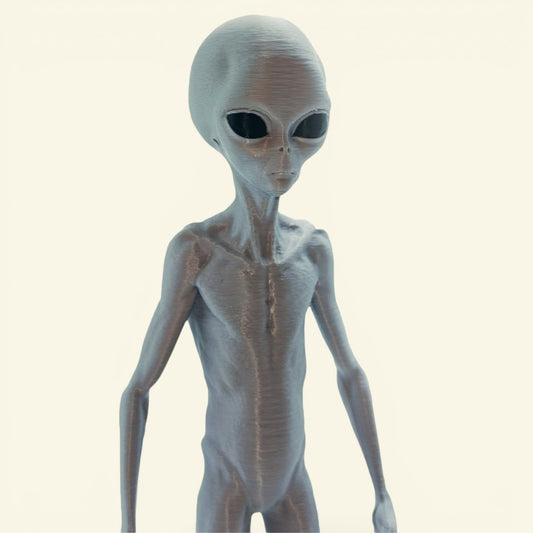 The Tall Grey – detail 1, 3d printed pla alien figurine, matte grey, uggaz