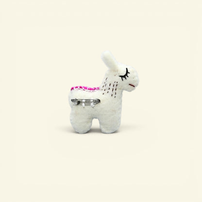 the felt llama – wool felt llama brooch with hand-stitched blanket, detail 2, uggaz