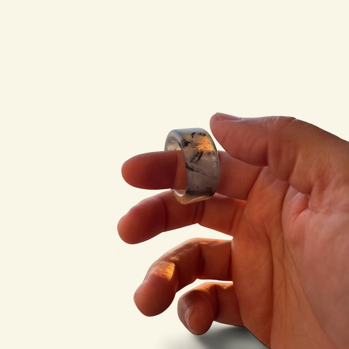 the xiuyu jade ring – xiuyu stone thumb ring, detail 4, uggaz