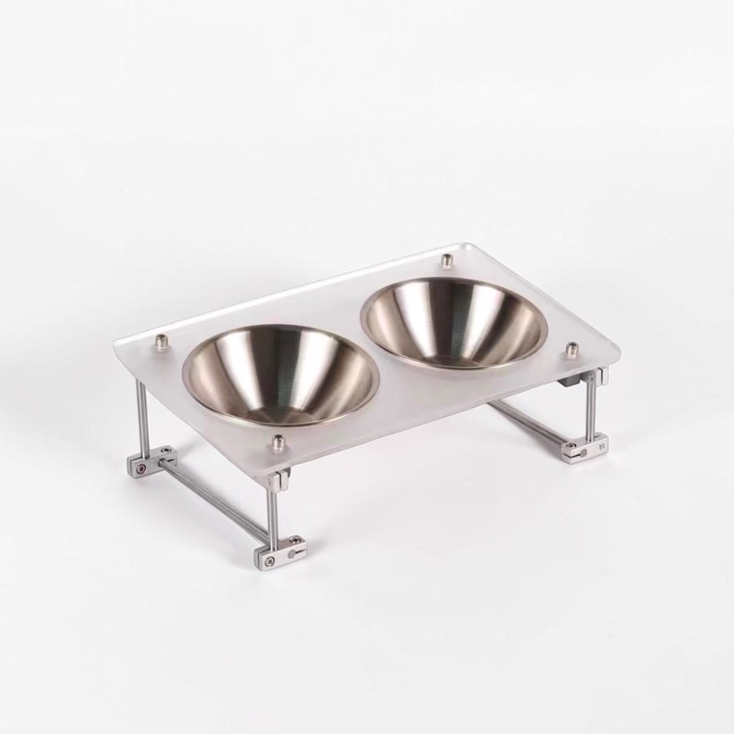 THE OPTICAL AXIS PET FEEDER STATION