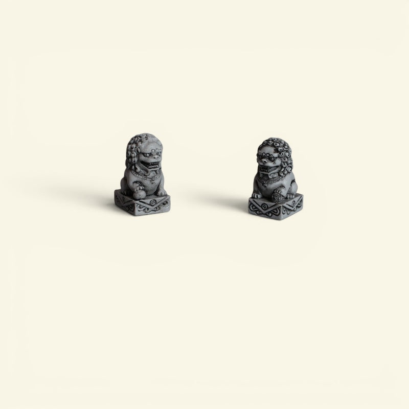 The Tiny Guardian Lions