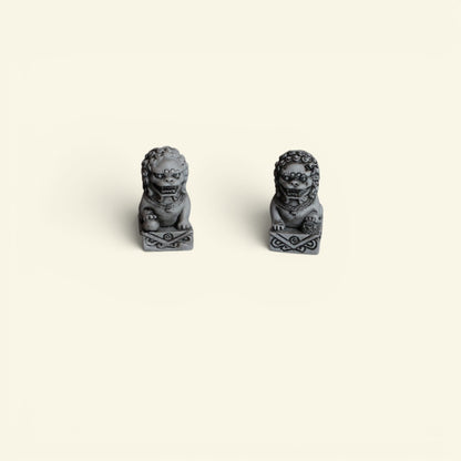 The Tiny Guardian Lions