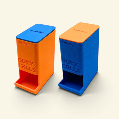 orange box with a blue lid next to a blue box with an orange lid, showing box and lid colors mixed and matched