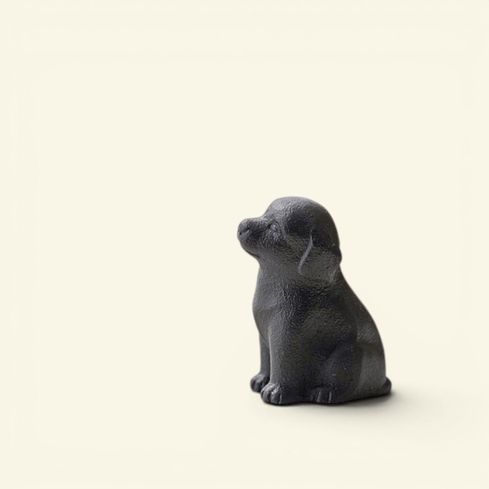 the family dog – cast iron nanbu ironware paperweight, detail 4, uggaz