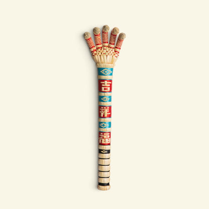 the sorghum hand back scratcher, five-finger claw on a stalk woven with red and blue lucky-character bands, uggaz