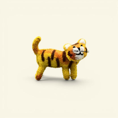 the felt wild – wool felt tiger brooch, gold with dark stripes, uggaz