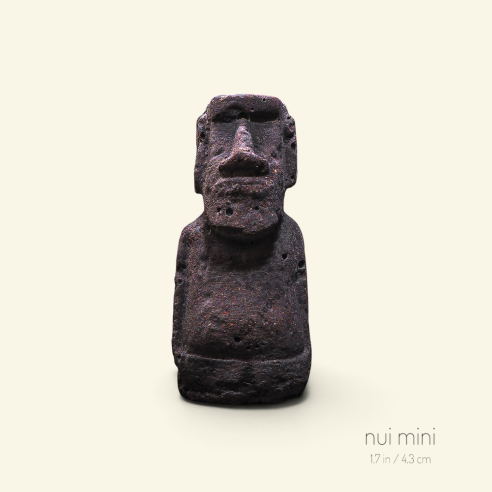 the moai – nui mini, approx. 1.7 in / 4.3 cm tall, uggaz